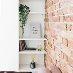 Apartmán Charming Downtown With Park View *