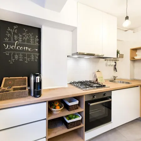 Charming Downtown With Park View *