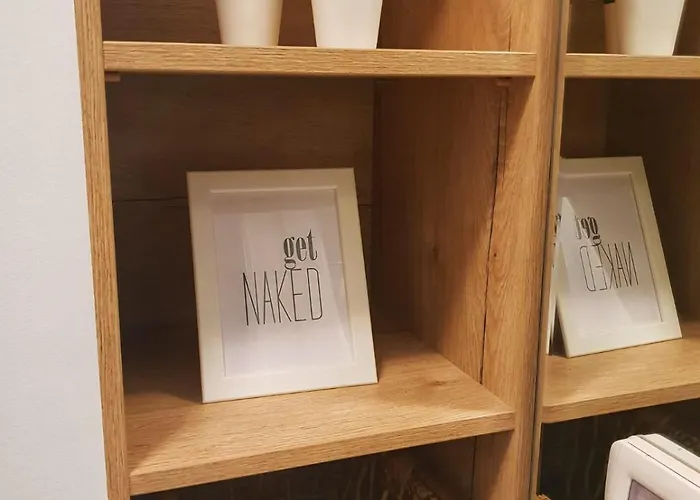 Charming Downtown With Park View Διαμέρισμα *